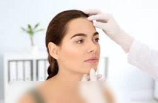facial treatment consultation and skin analysis
